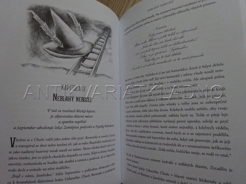 O DÍVCE, KTERÁ SE PROPADLA POD ČAROZEM DO VÍRU BUJAŘENÍ, CATHERYNE M. VALENTEOVÁ, **an