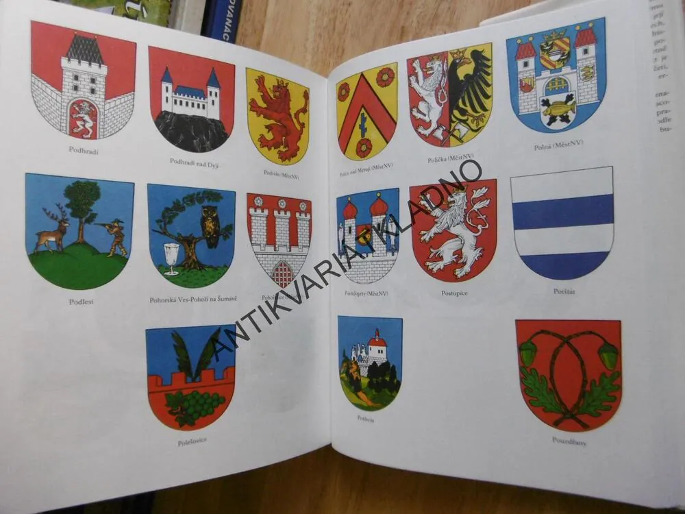 MĚSTSKÉ ZNAKY V ČESKÝCH ZEMÍCH, **an