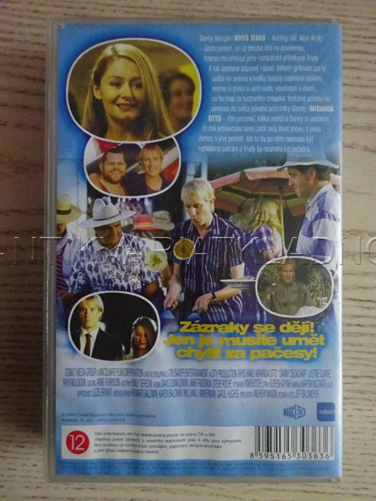 SPADL Z OBLAKŮ, VHS