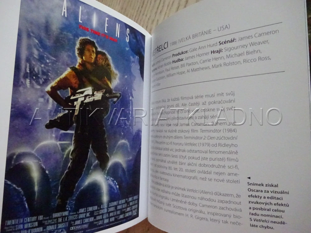 101 SCI-FI FILMŮ, KTERÉ MUSÍTE VIDĚT, NEŽ UMŘETE, JAY SCHNEIDER, **an