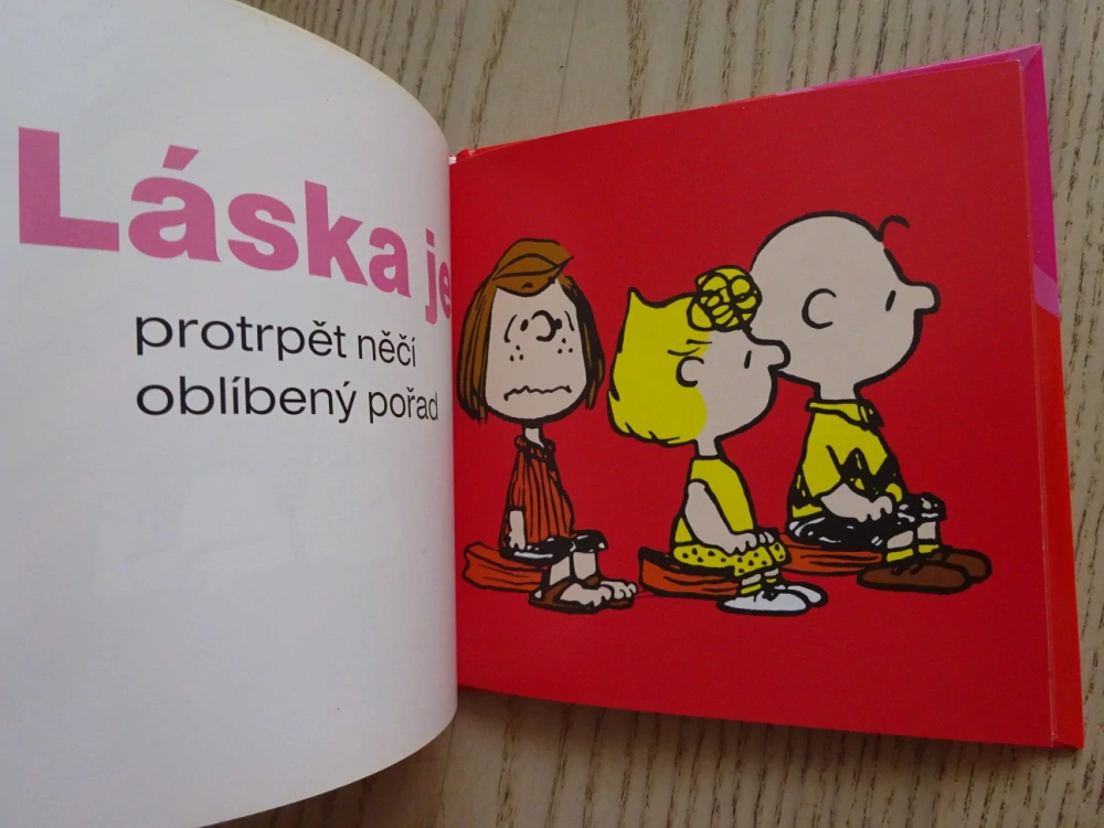 LÁSKA JE... VODIT SE ZA RUCE, CHARLES M. SCHULZ, **an