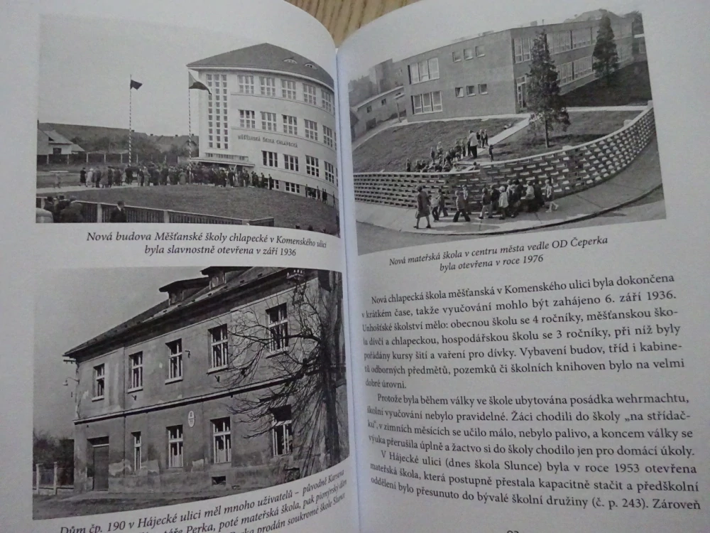 STRUČNÝ PRŮVODCE HISTORICKÝMI FOTOGRAFIEMI MĚSTA UNHOŠTĚ, JAROSLAV KOPECKÝ - AUTOGRAM, **an