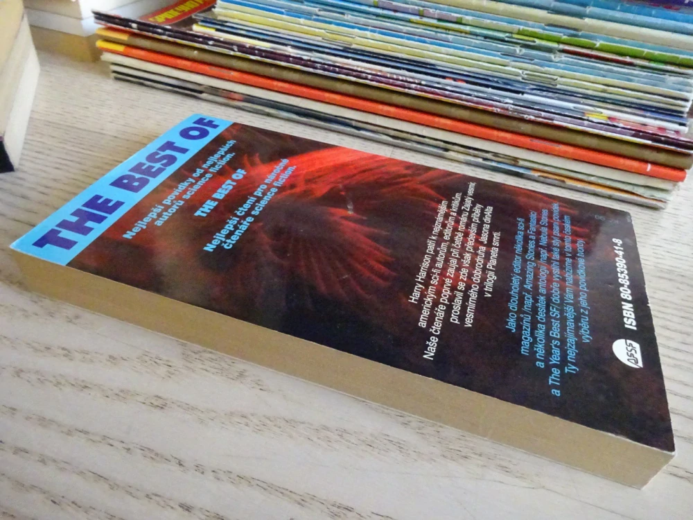 ZPÁTKY NA ZEMI, HARRY HARRISON, **an