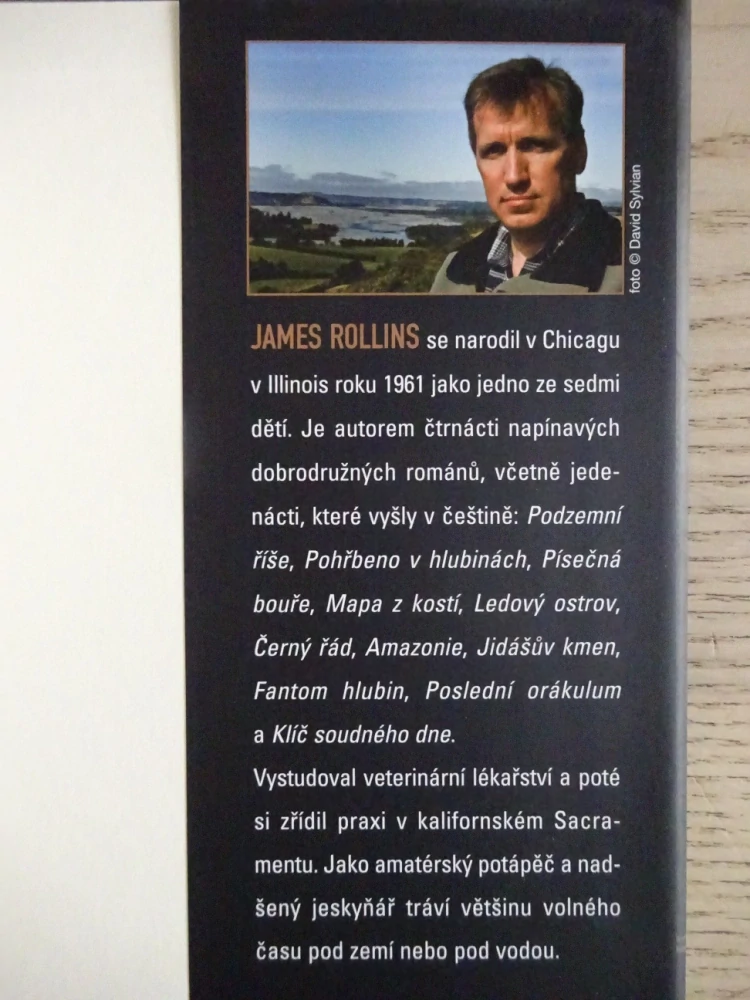 STÍN KRÁLE LEBEK, JAMES ROLLINS, **an