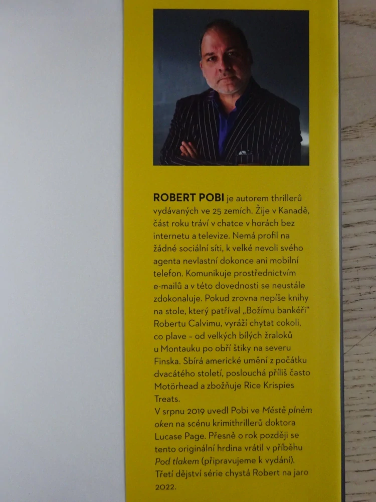 MĚSTO PLNÉ OKEN, ROBERT POBI, **an