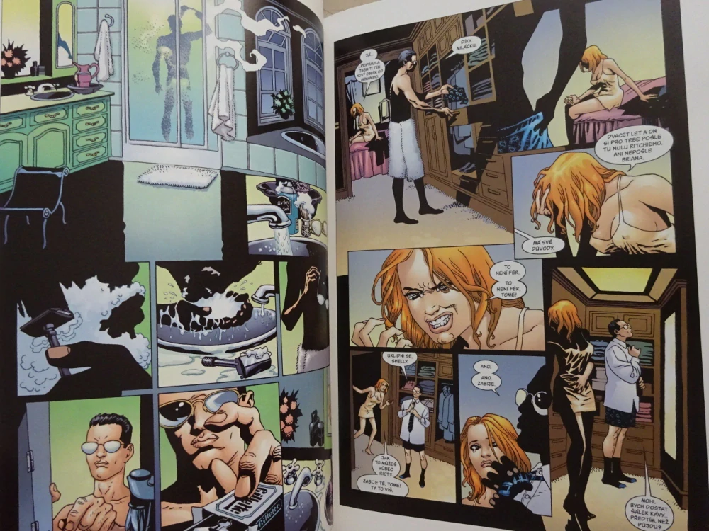 KOMIKS CREW 2, 29/2011, SOUDCE DREDD, SINISTER A DEXTER, SPIDER-MAN