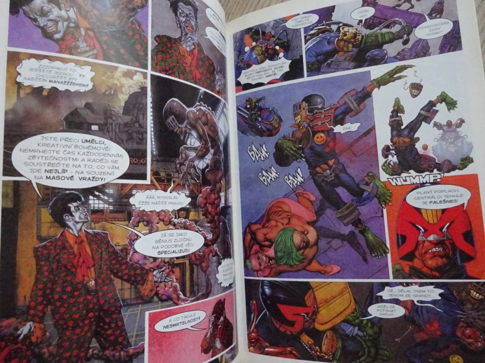 MODRÁ CREW, ZEMŘÍT SMÍCHY 1/2, BATMAN, SOUDCE DREDD, **an