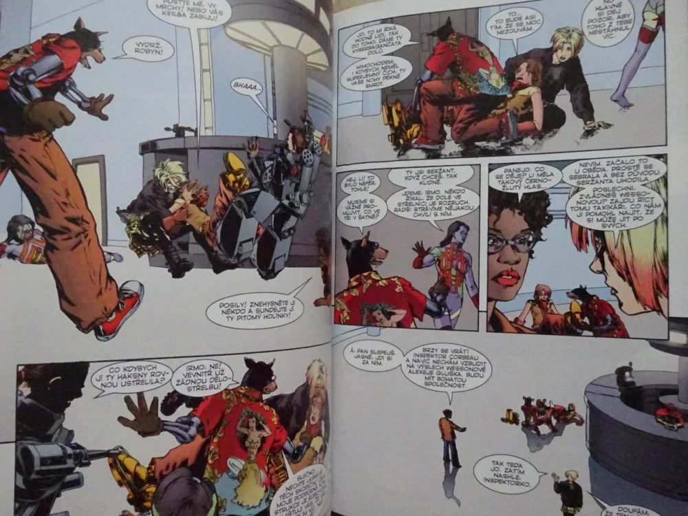 TOP 10 KNIHA 1, GENE HA, ZANDER CANNON, ALAN MOORE, **an