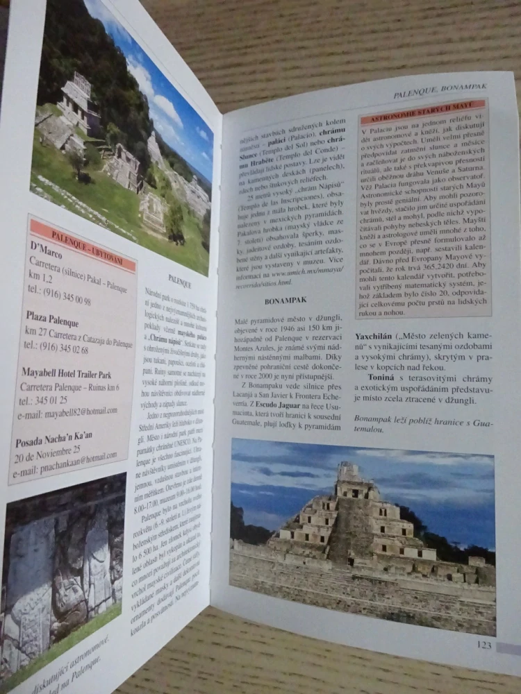 MEXIKO, PRŮVODCE NA CESTY, **an