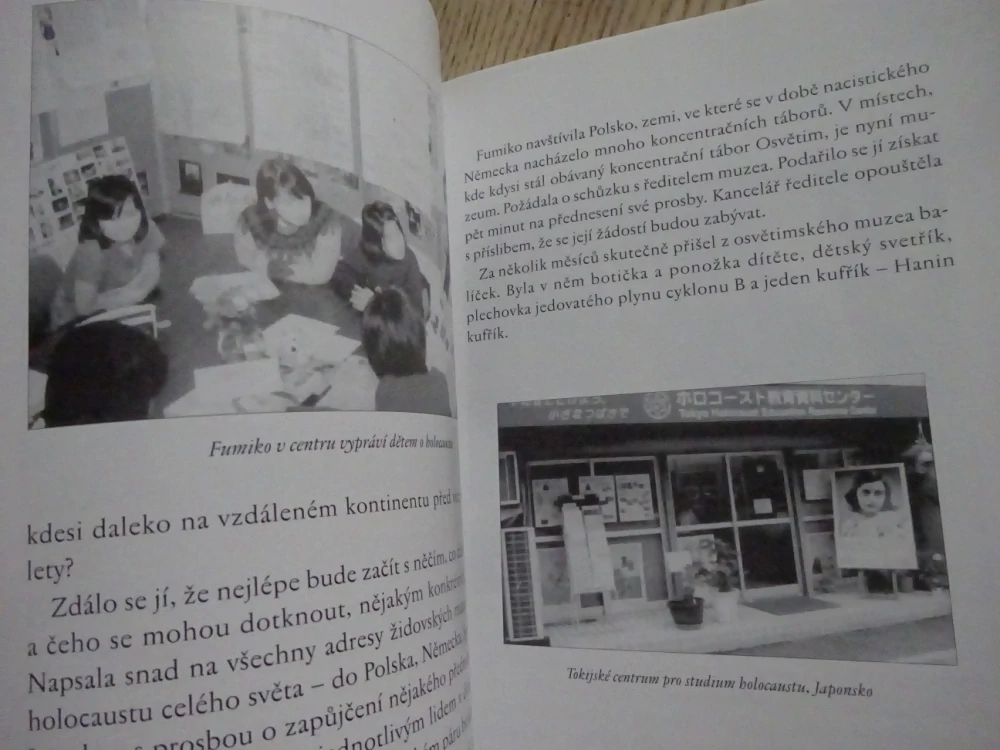 HANIN KUFŘÍK, KAREN LEVINE, **an