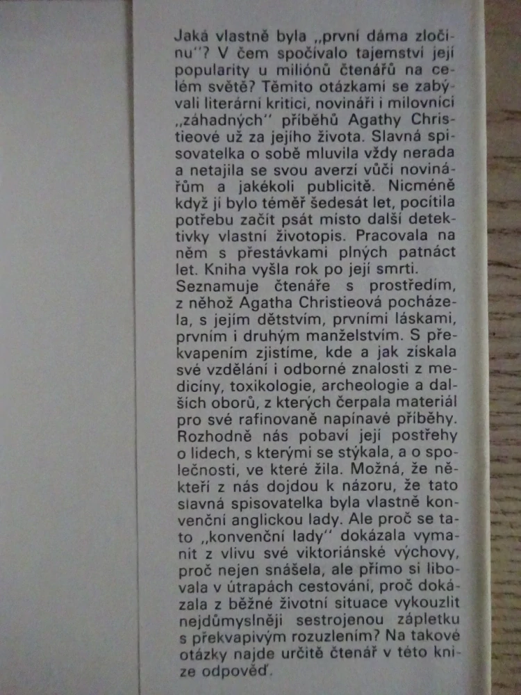 VLASTNÍ ŽIVOTOPIS, AGATHA CHRISTIE, **an
