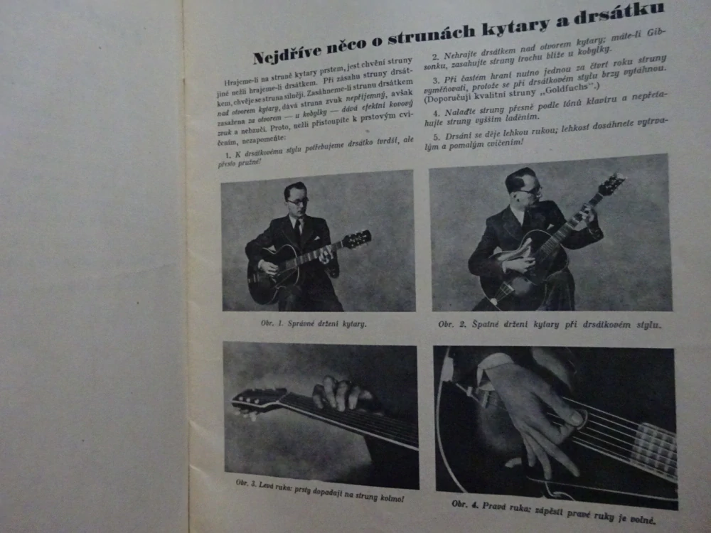 ŠKOLA NA KYTARU, R. BŘEŠŤAN, AKORDY, KYTARA, **an