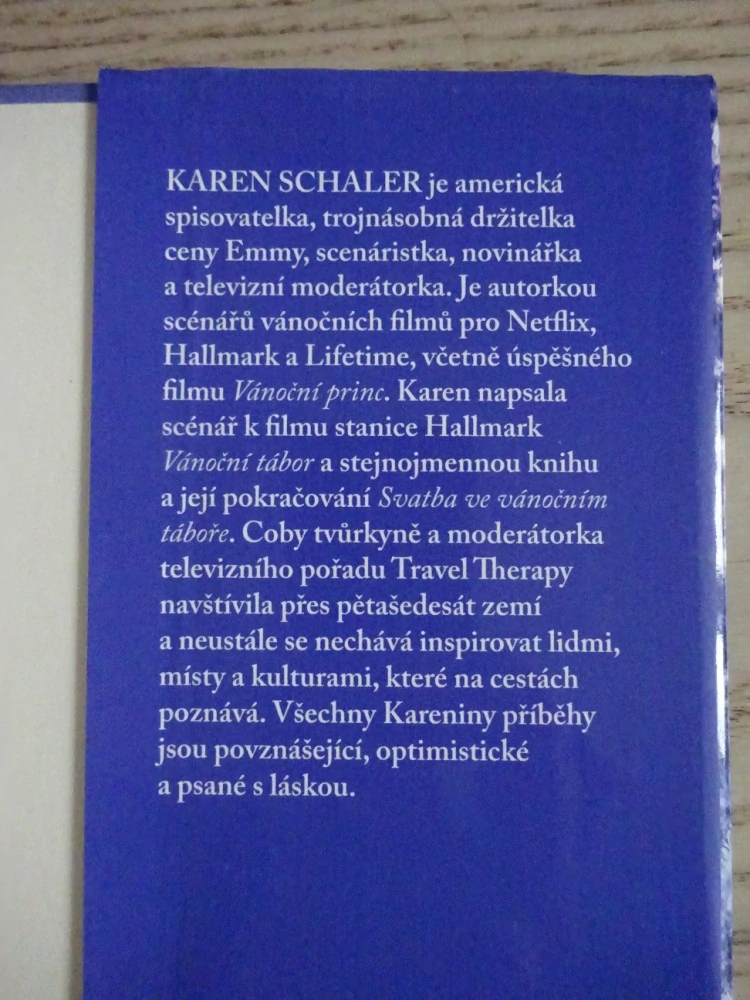 JAK SI ZAMILOVAT VÁNOCE, KAREN SCHALER, **an