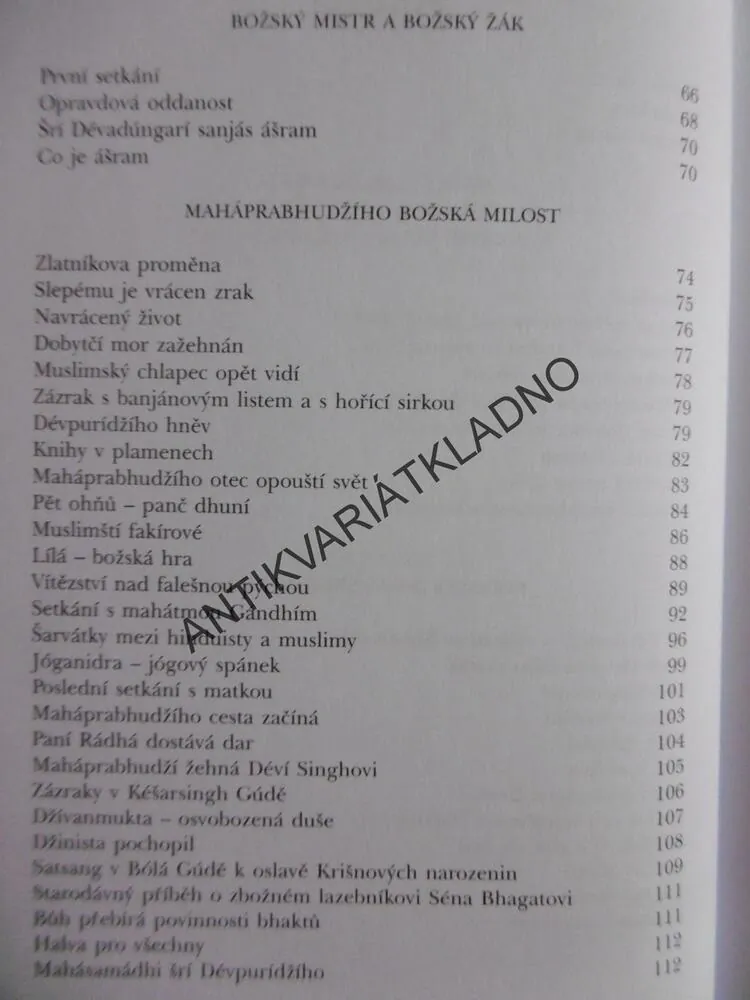 LÍLÁ AMRIT, ŽIVOT BOŽSKÉHO MISTRA ŠRÍ MAHÁPRABHUDŽÍHO, **an