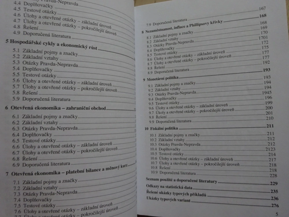 MAKROEKONOMIE, VÍT POŠTA, PAVEL SIRŮČEK, **an