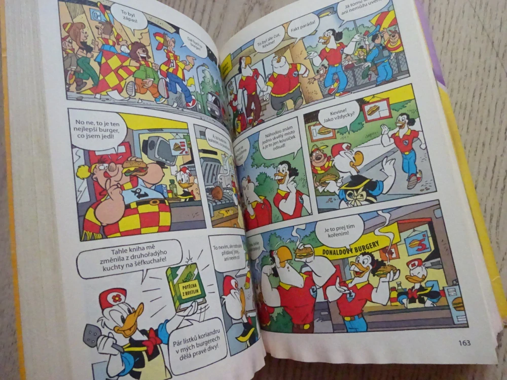 SUPER KOMIKS DISNEY, KAČER DONALD, 256 STRAN, 8/2012, **an
