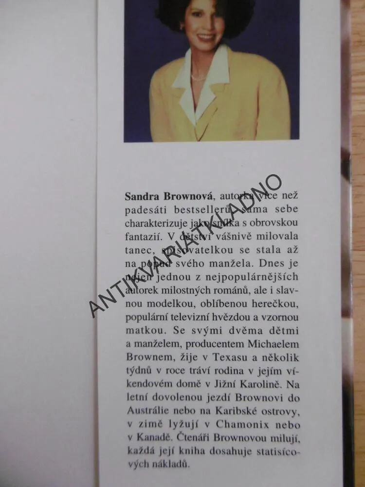 FRANCOUZSKÉ HEDVÁBÍ, SANDRA BROWN