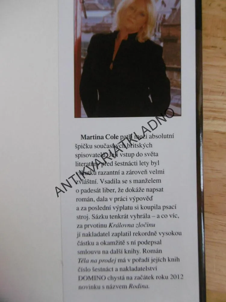 TĚLA NA PRODEJ, MARTINA COLE