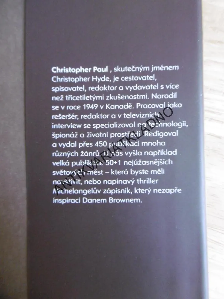 MEČ TEMPLÁŘŮ, PAULŮ CHRISTOPHER, **an
