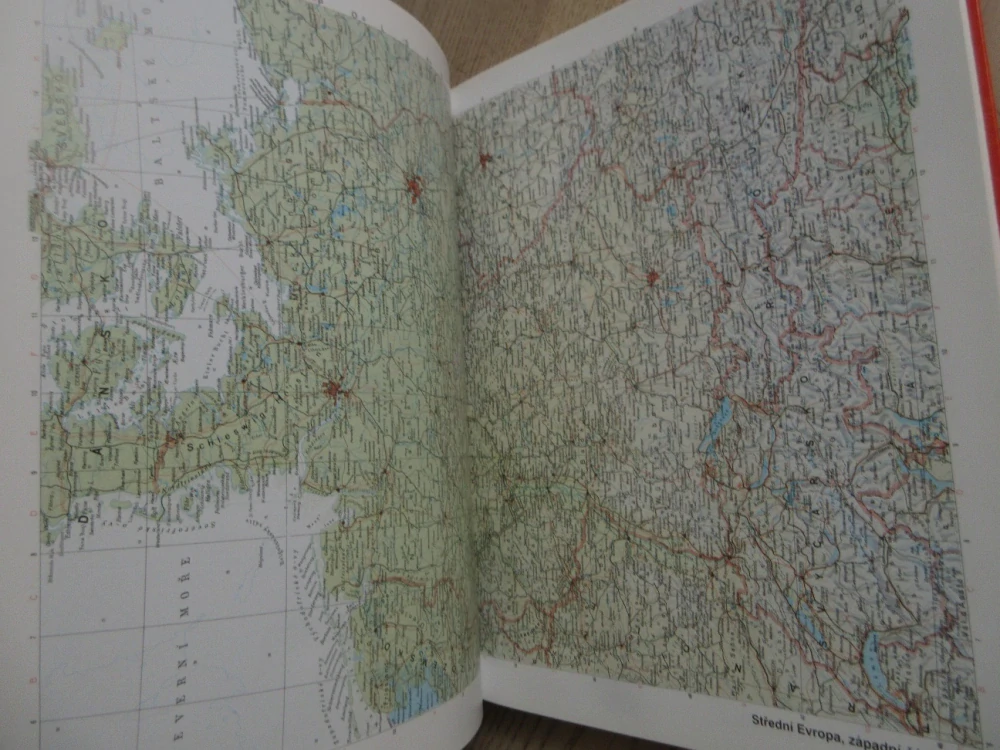 VELKÝ ATLAS SVĚTA, **an