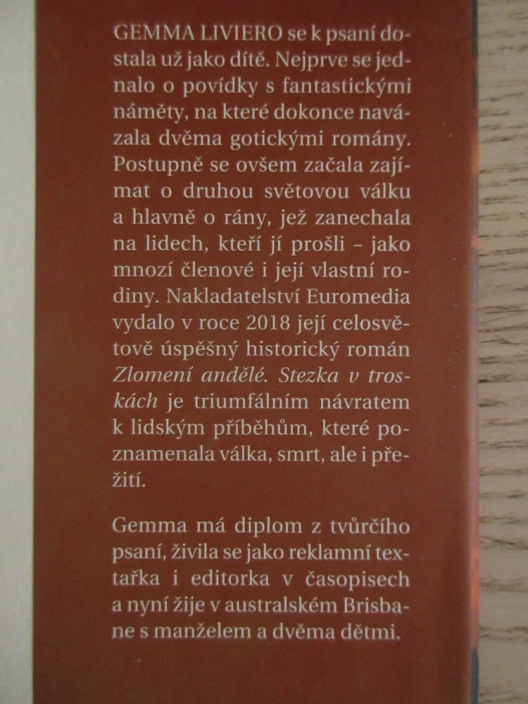STEZKA V TROSKÁCH, GEMMA LIVIERO, **an