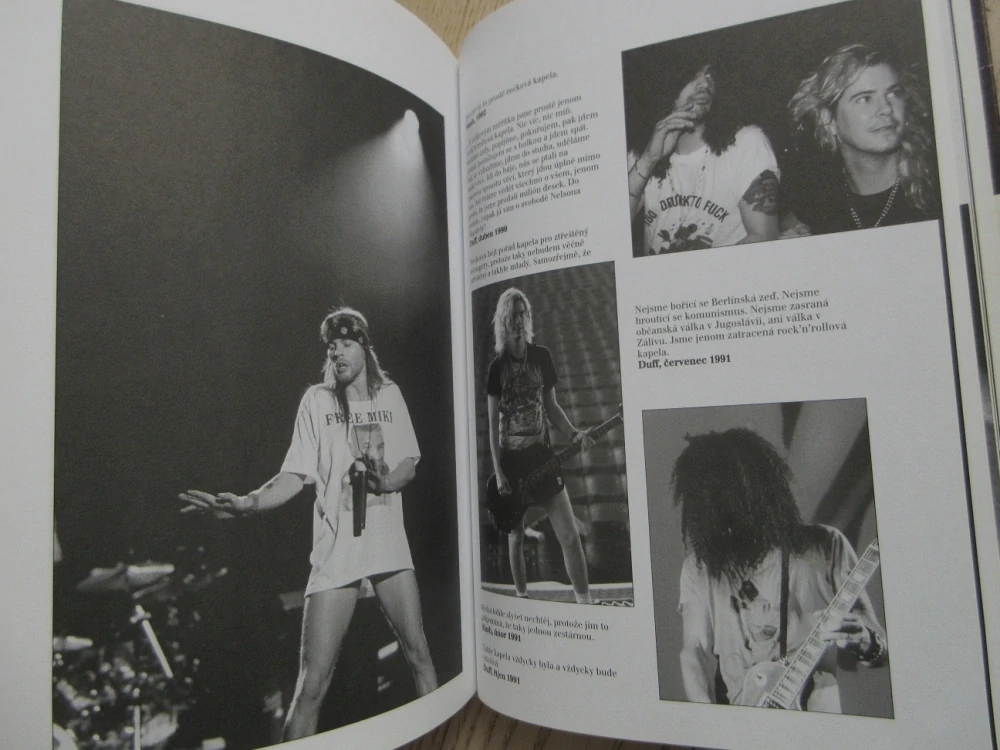GUNS N' ROSES - JEJICH VLASTNÍMI SLOVY, MARK PUTTERFORD, **an