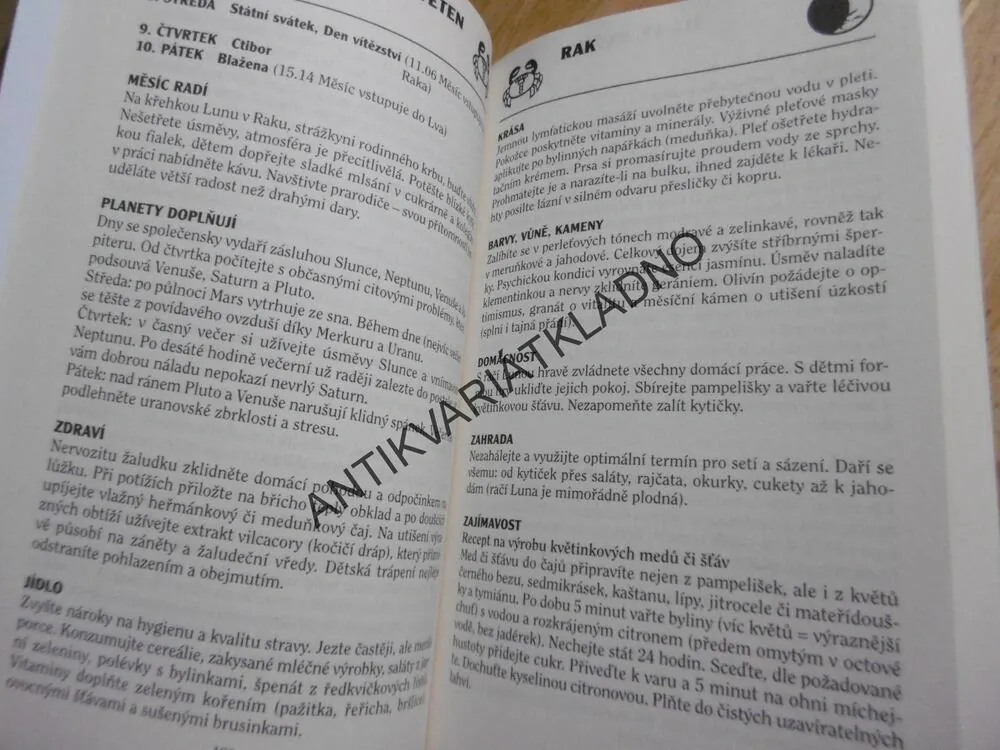 LUNÁRNÍ KALENDÁŘ 2019, ALENA KÁRNÍKOVÁ, HOROSKOPY PRO KAŽDÝ DEN