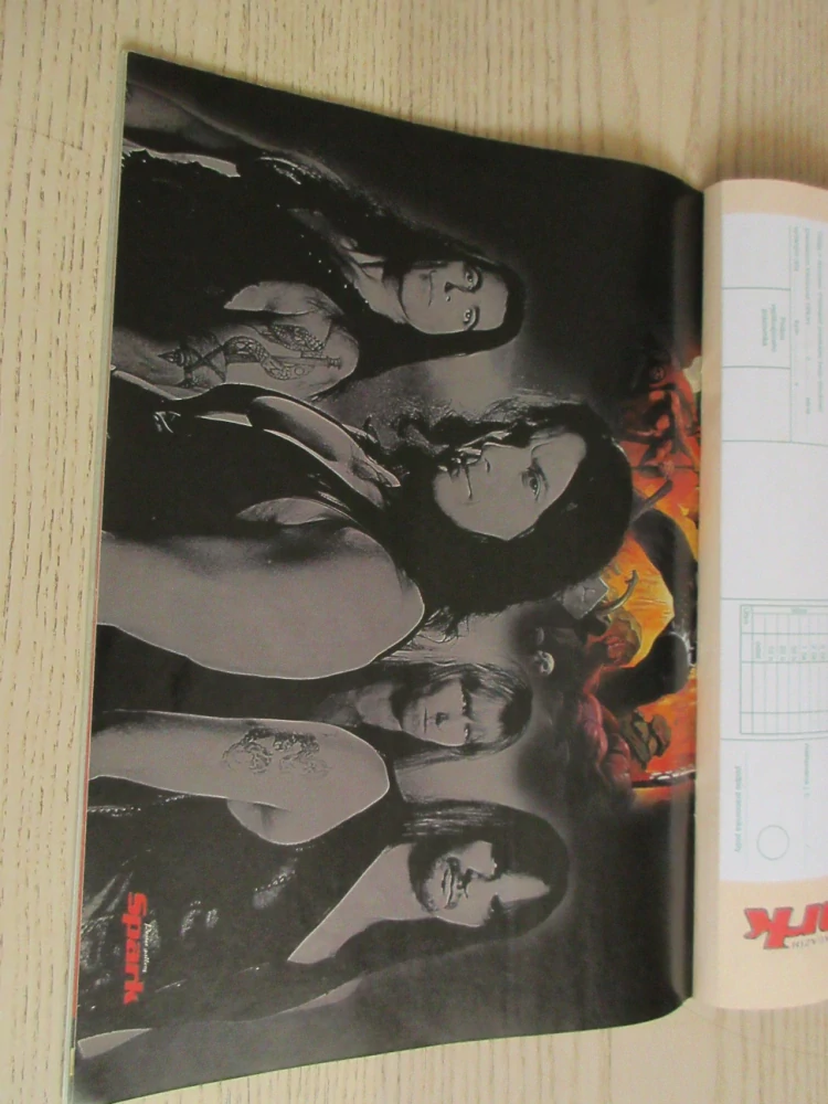 ROCKOVÝ MAGAZÍN SPARK, Č. 7/2002, PLAKÁT MANOWAR, **an