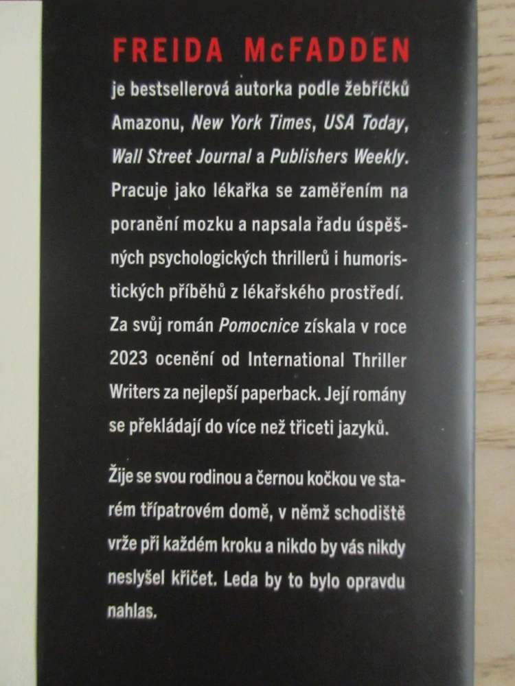 ZA ZAMČENÝMI DVĚRMI, FREIDA MCFADDEN, **an
