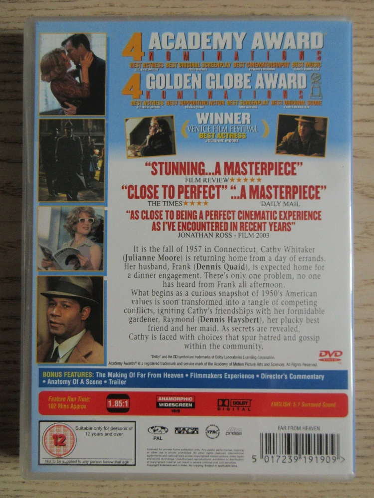 DALEKO DO NEBE, J.MOORE, D.QUAID, GB OBAL, ČESKÁ VERZE, DVD FILM