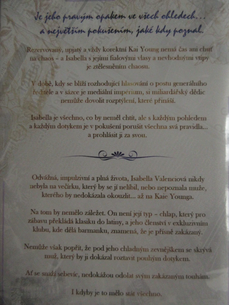 KRÁL PÝCHY, ANA HUANG, **an