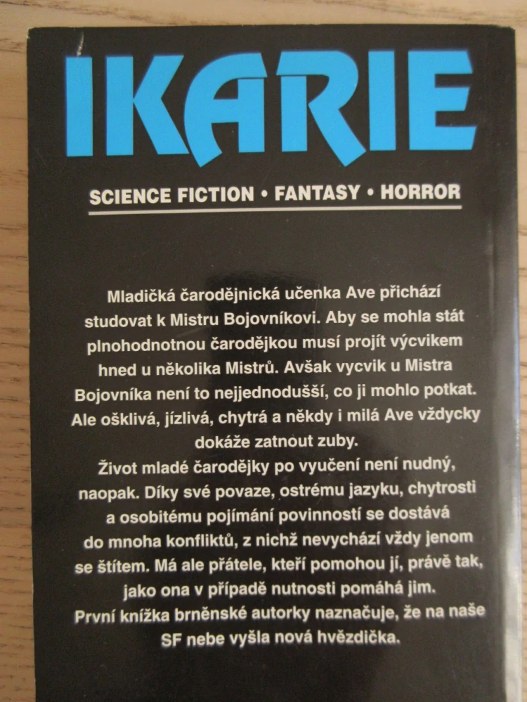 AVE, ČARODĚJKA NA ZABITÍ, LENKA VYORALOVÁ, **an