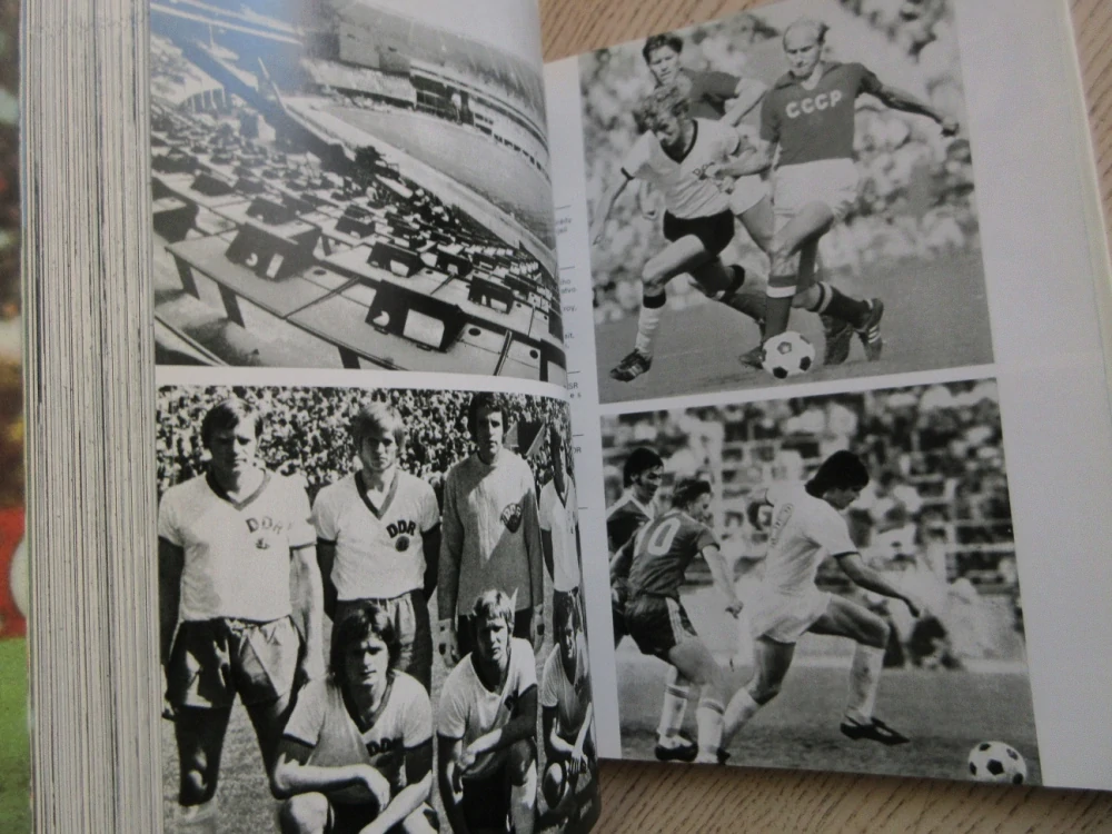 FOTBAL TO JE HRA, KAREL PROCHÁZKA, **an