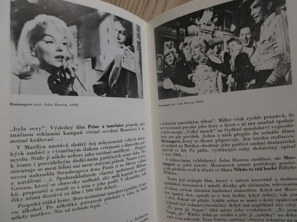 MONROEOVÁ MARILYN, FILMOVÝ SEŠIT, **an