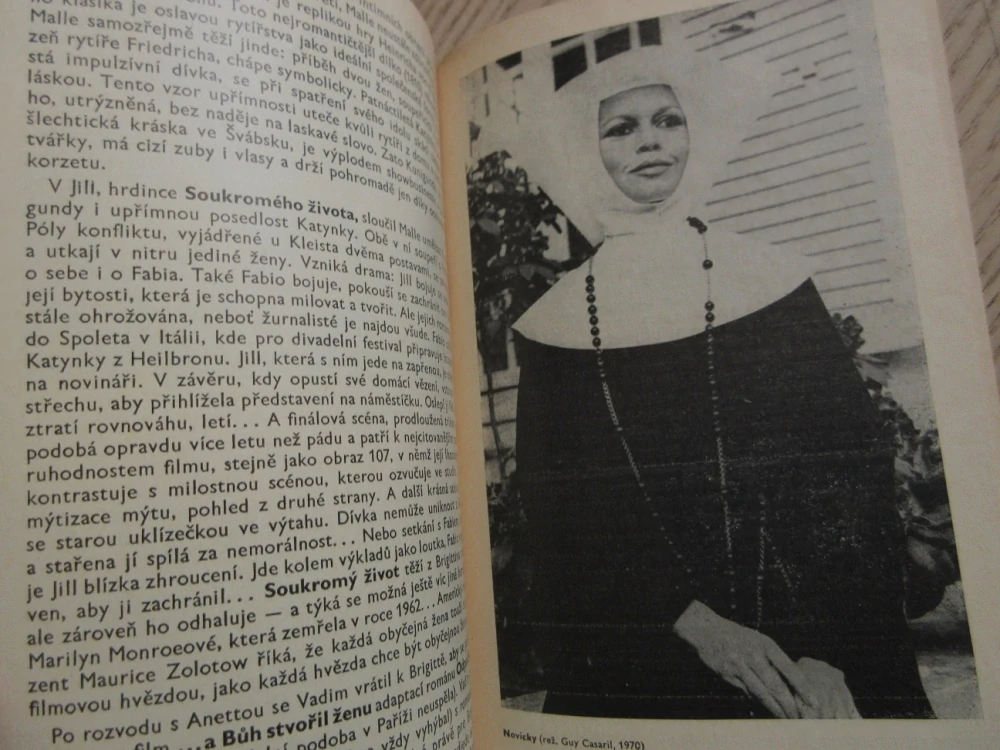 BARDOTOVÁ BRIGITTE, FILMOVÝ SEŠIT, **an