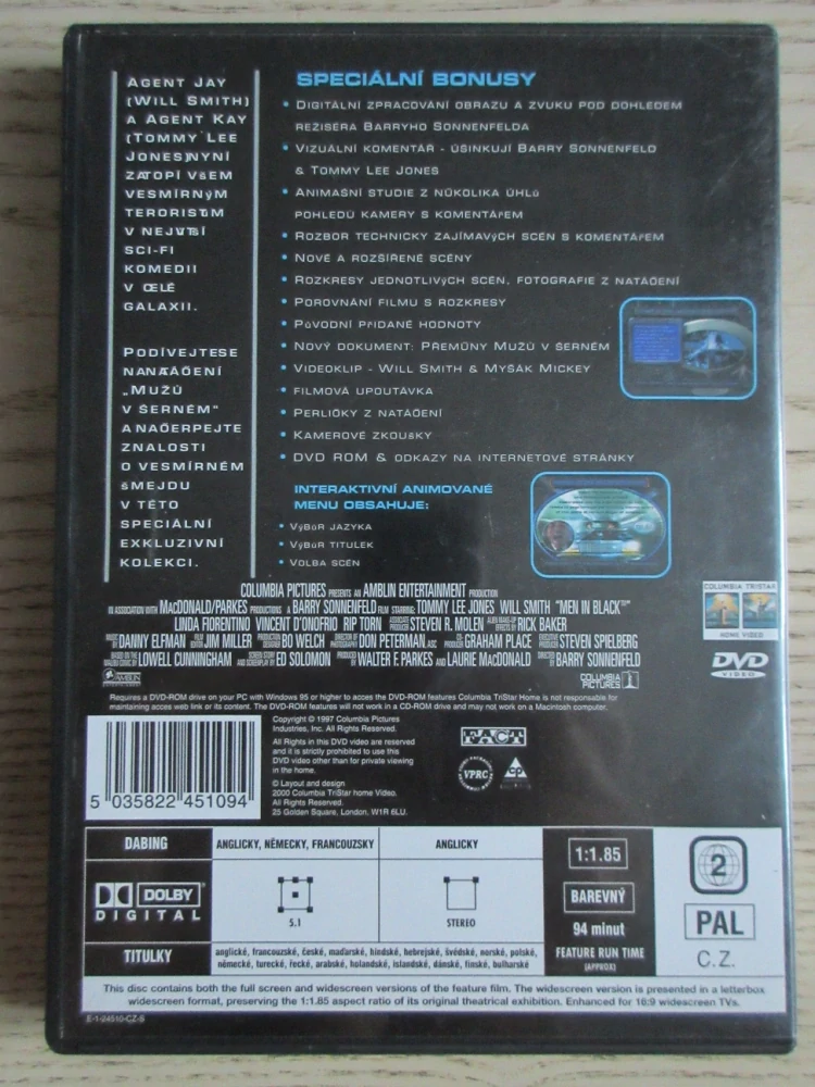 MUŽI V ČERNÉM, MEN IN BLACK, TOMMY LEE JONES, WILL SMITH, DVD FILM
