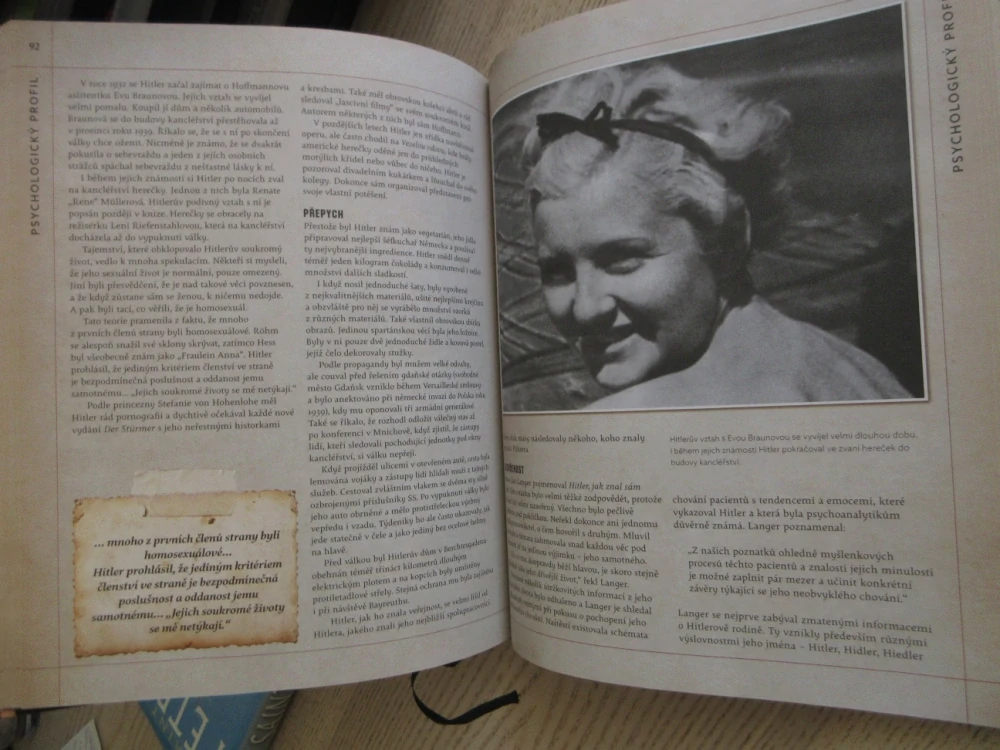 HITLER: PSYCHIATRICKÉ POSUDY - VŮDCOVO ŠÍLENSTVÍ, NIGEL CAWTHORNE, **an
