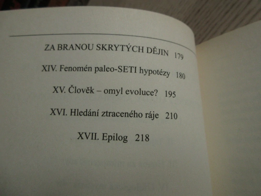 SKRYTÝ SVĚT ZÁHAD A TAJEMSTVÍ, VLADIMÍR LIŠKA, **an