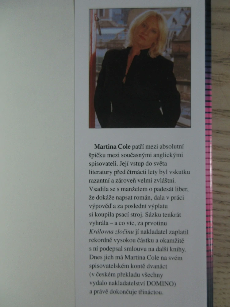 SMYČKA, MARTINA COLE, **an