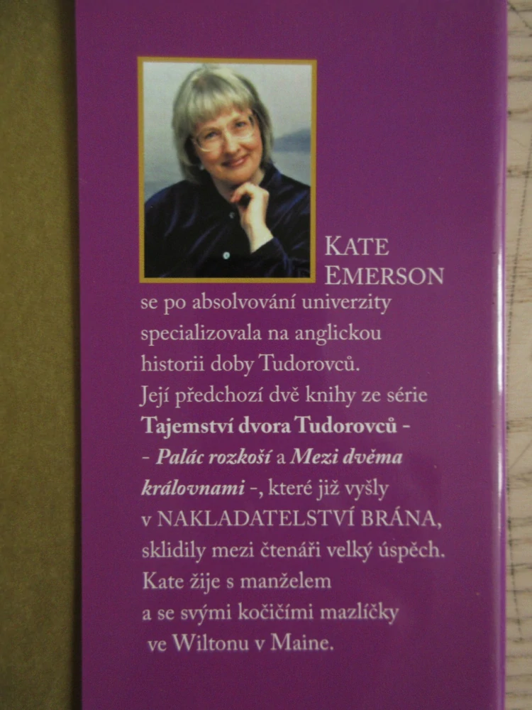Z PŘÍKAZU KRÁLE, KATE EMERSON, **an