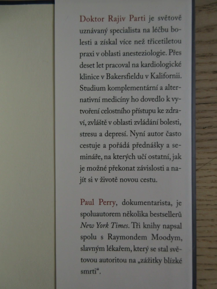 PO SMRTI SE PROBUDIT, RAJIV PARTI, PAUL PERRY, **an