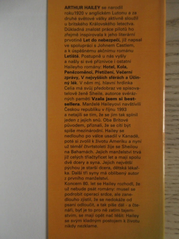 KONEČNÁ DIAGNÓZA, ARTHUR HAILEY, **an