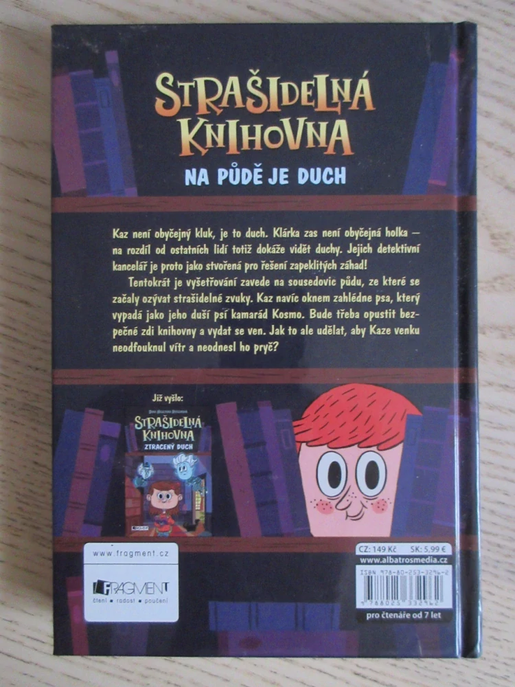STRAŠIDELNÁ KNIHOVNA: NA PŮDĚ JE DUCH, DORI HILLESTAD BUTLEROVÁ, **an