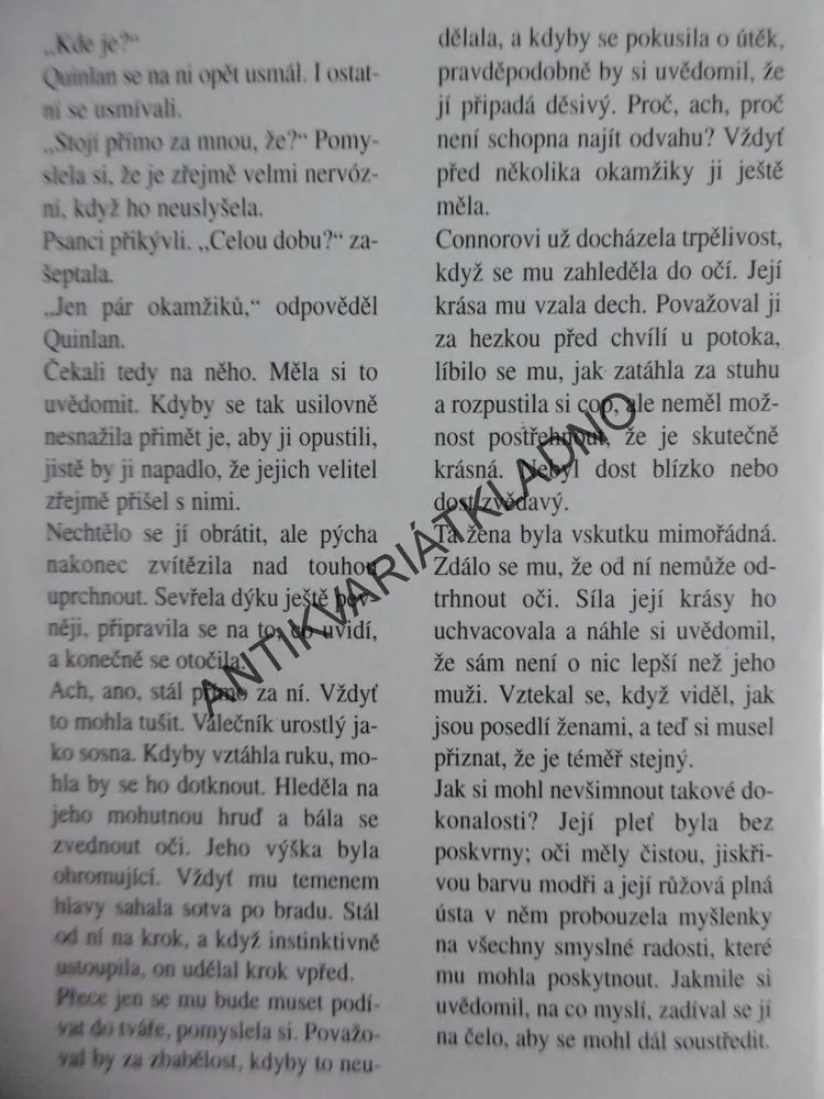 SVATBA, JULIE GARWOOD, GARWOODOVÁ, **an