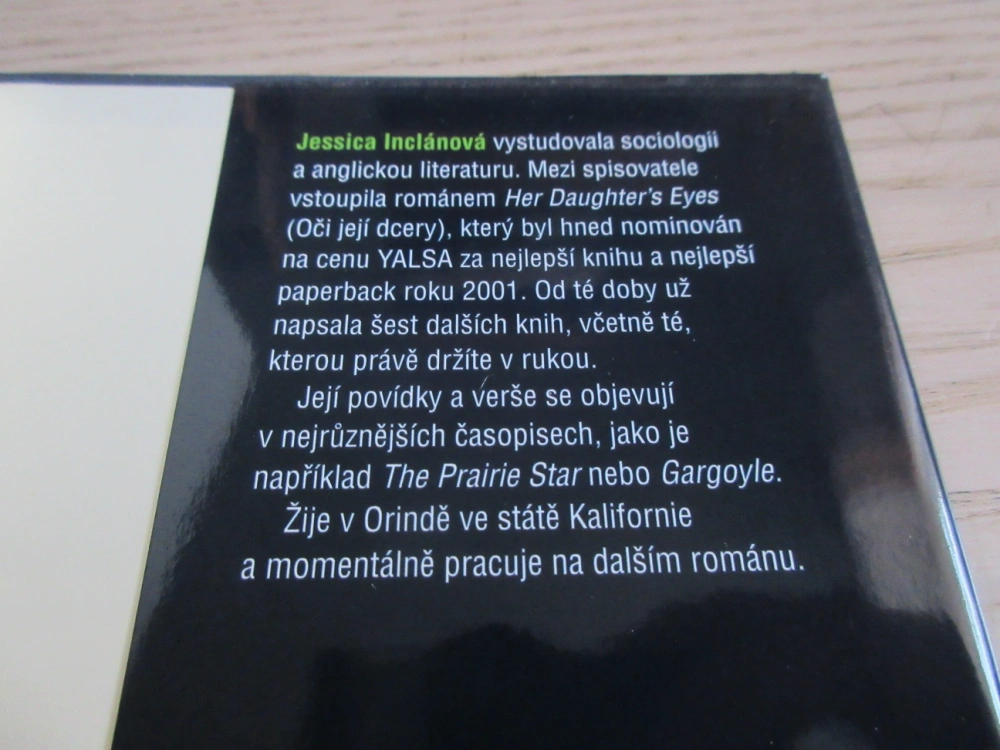 KDYŽ UVĚŘÍŠ, JESSICA INCLÁN, **an