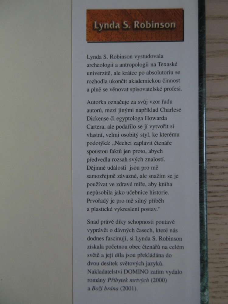 TAJEMSTVÍ CHRÁMU, LYNDA S. ROBINSON, **an