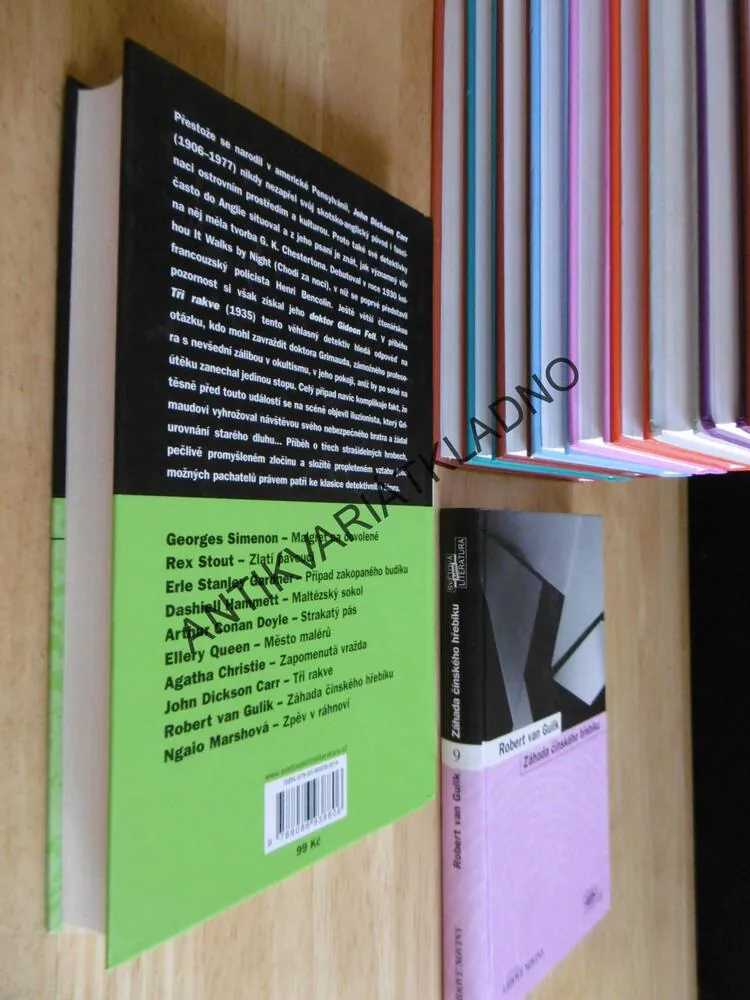 TŘI RAKVE, JOHN DICKSON CARR, **an