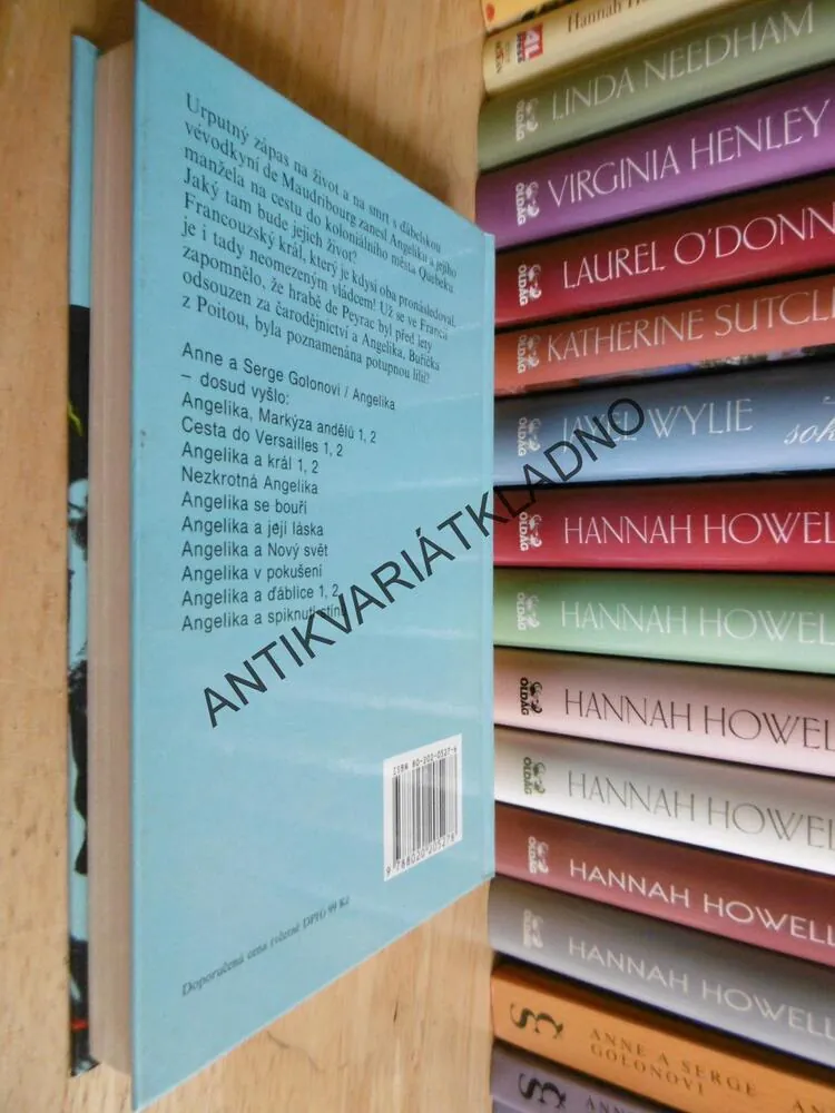 ANGELIKA A SPIKNUTÍ STÍNŮ, ANNE A SERGE GOLON, **an