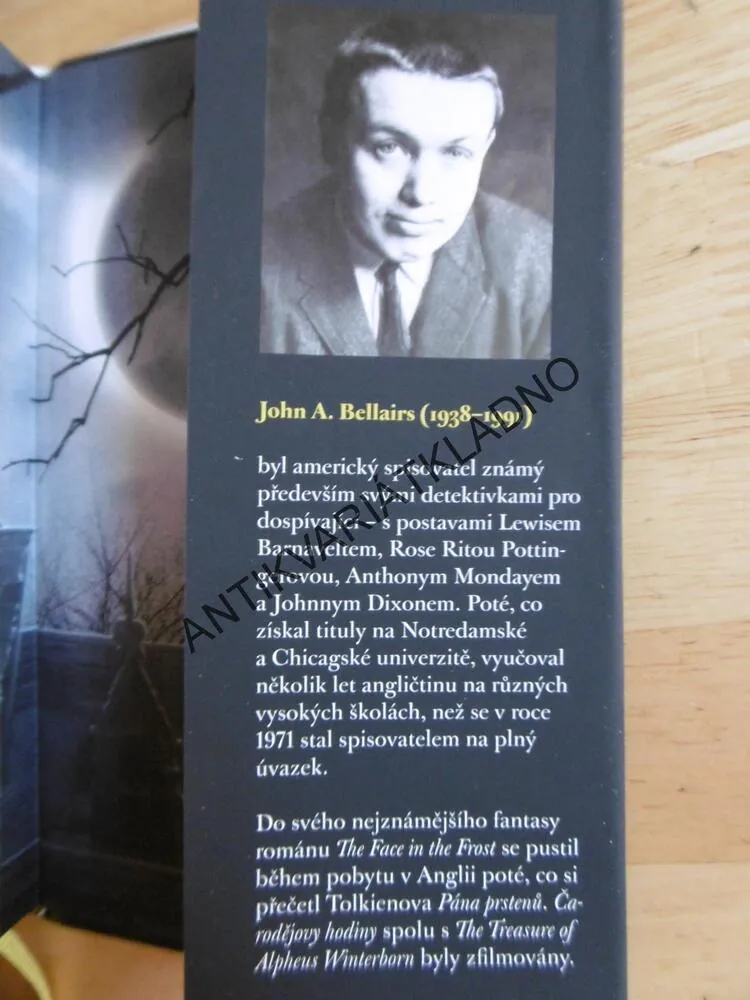 ČARODĚJOVY HODINY, JOHN BELLAIRS
