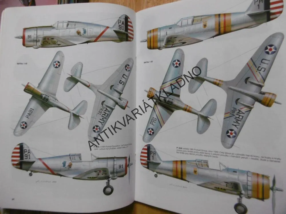 MONOGRAFIE 2., CURTISS P-36 HAWK
